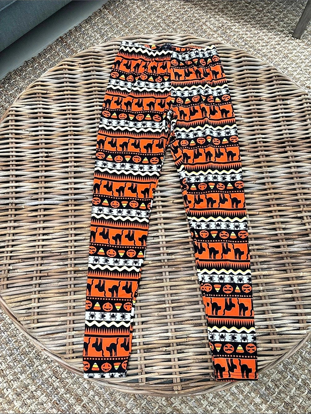 Just One Halloween Print Leggings Size Medium Like New